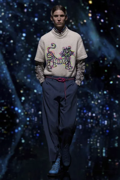 Look 20